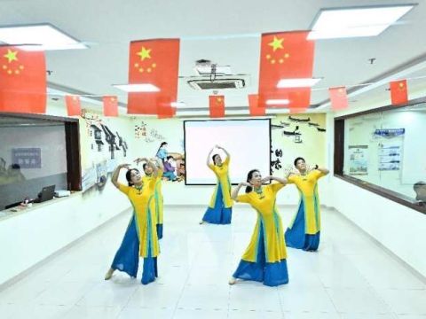 无锡经开区太湖街道梁南社区开展建党103周年庆祝活动