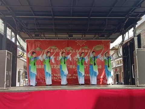 江西安远县：送戏下乡暖民心，文化滋养助振兴