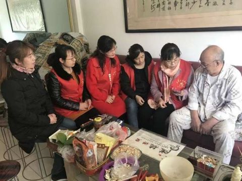 甘肃嘉峪关市钢城街道紫轩社区：激活党建“红色引擎” 解锁独居老人“幸福密码”