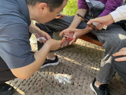 九江经开区：七里湖医护上演暖心救援