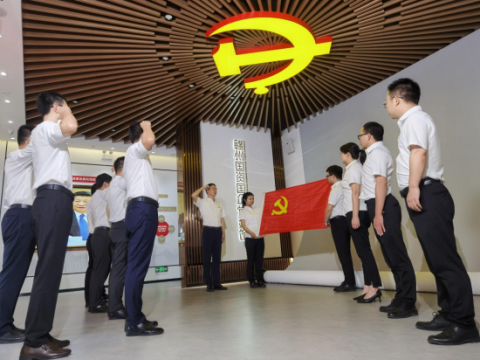 江西赣州国投：“党员+”加出发展新活力 为数字赣州建设添动力